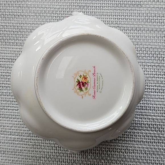 Royal Albert Old Country Roses Tea Sugar Caddy - Missing Lid - Picture 4 of 7